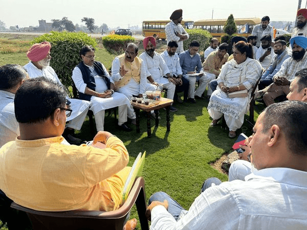 ਡੇਰਾ ਬਾਬਾ ਨਾਨਕ ਜ਼ਿਮਨੀ ਚੋਣ ਵਿੱਚ ਭਾਜਪਾ ਦੇ ਸਾਬਕਾ ਪ੍ਰਧਾਨ ਅਤੇ ਵਿਧਾਇਕ ਅਸ਼ਵਨੀ ਸ਼ਰਮਾ ਜੀ ਨੇ ਸੰਭਾਲਿਆ ਮੋਰਚਾ |