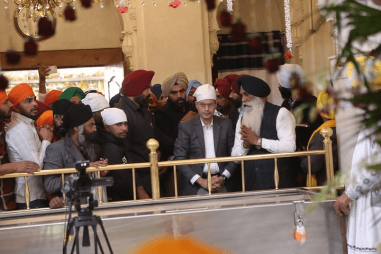 ਸ੍ਰੀ ਫਤਿਹਗੜ੍ਹ ਸਾਹਿਬ ਵਿਖੇ ਨਤਮਸਤਕ ਹੋਏ ਡੀ.ਜੀ.ਪੀ ਪੰਜਾਬ ਗੌਰਵ ਯਾਦਵ