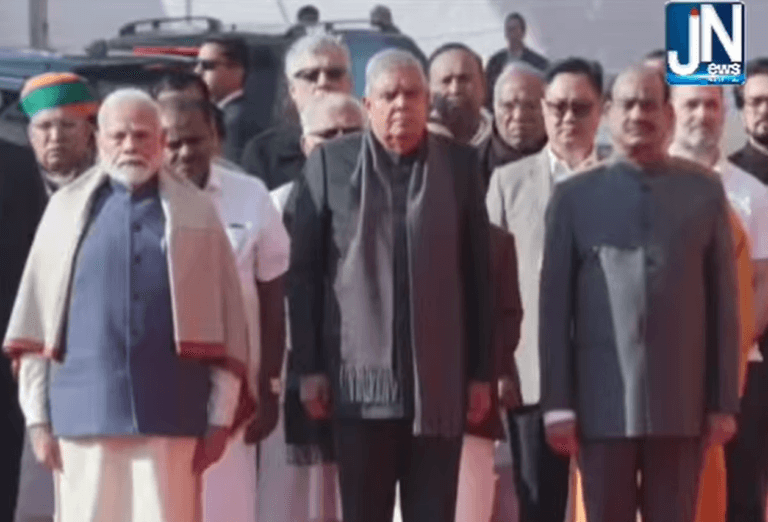 ਸੰਸਦ ‘ਤੇ ਹਮਲੇ ਦੀ 23ਵੀਂ ਬਰਸੀ ਮੋਕੇ ਪ੍ਰਧਾਨ ਮੰਤਰੀ ਨਰਿੰਦਰ ਮੋਦੀ,ਉੱਪ ਰਾਸ਼ਟਰਪਤੀ ਧਨਖੜ, ਗ੍ਰਹਿ ਮੰਤਰੀ ਸ਼ਾਹ, ਕੇਂਦਰੀ ਮੰਤਰੀ ਜੇ ਪੀ ਨੱਢਾ ਸਮੇਤ ਸਾਰੇ ਲੀਡਰਾਂ ਅਤੇ ਮੰਤਰੀਆਂ ਨੇ ਕੀਤਾ ਨਮਨ