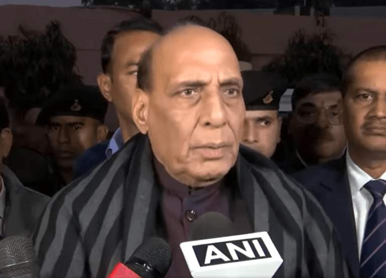 कांग्रेस द्वारा संसद में भाजपा के सांसदों के साथ की धक्का मुकी