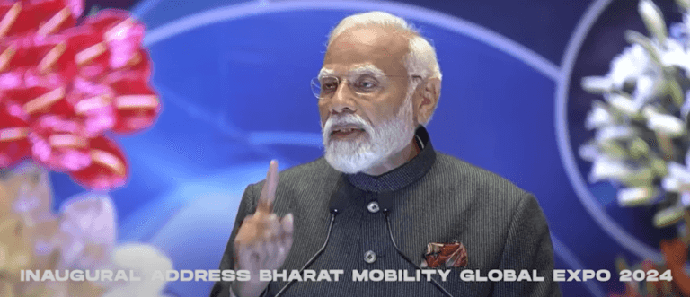 PM Modi दिल्ली स्थित Bharat Mandapam में Bharat Mobility Global Expo 2025 का किया उद्घाटन