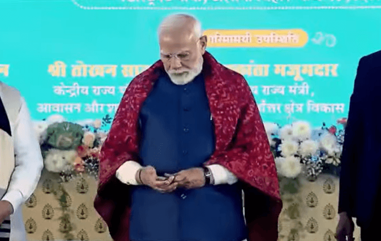प्रधानमंत्री श्री नरेंद्र मोदी ने दिल्ली में विभिन्न विकास कार्यों का शिलान्यास और उद्घाटन किया।