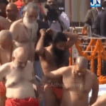 केंद्रीय गृह मंत्री अमित शाह ने त्रिवेणी संगम में पवित्र डुबकी लगाई ….