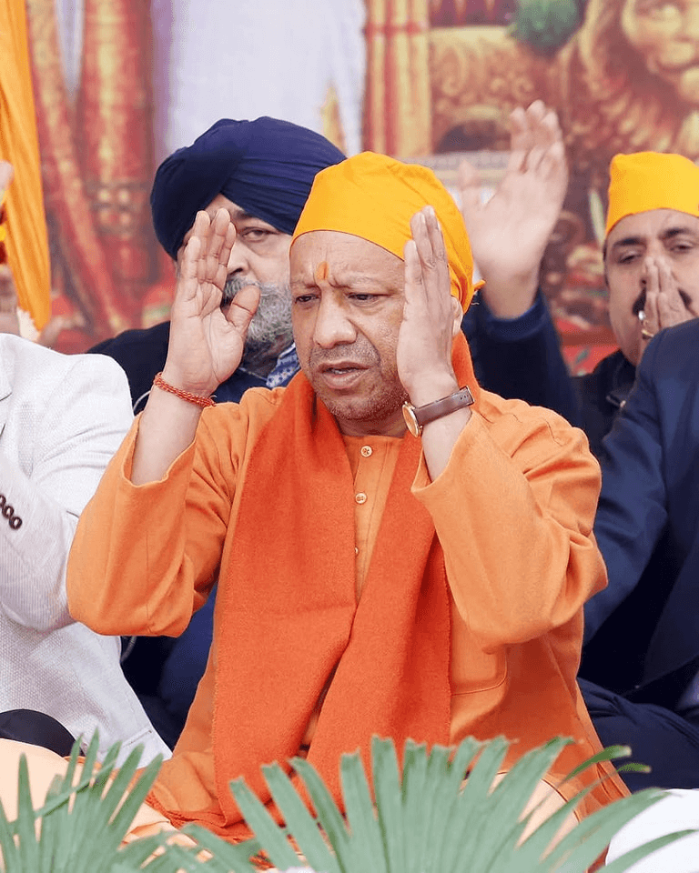 गुरु श्री गोबिन्द सिंह जी महाराज के पावन प्रकाश पर्व पर आज लखनऊ में आयोजित कार्यक्रम में शामिल हुए उत्तर प्रदेश के मुख्यमंत्री योगी आदित्यनाथ।